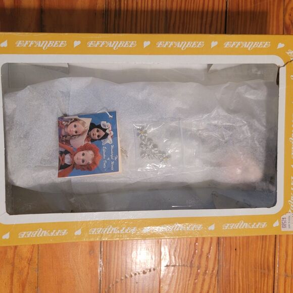 NEW Effanbee 11" The Little Mermaid Doll #1167 Storybook Collection Mermaid gift - Picture 3 of 15